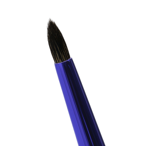 Кисть маленькая круглая для нанесения и растушевки теней и детальной проработки